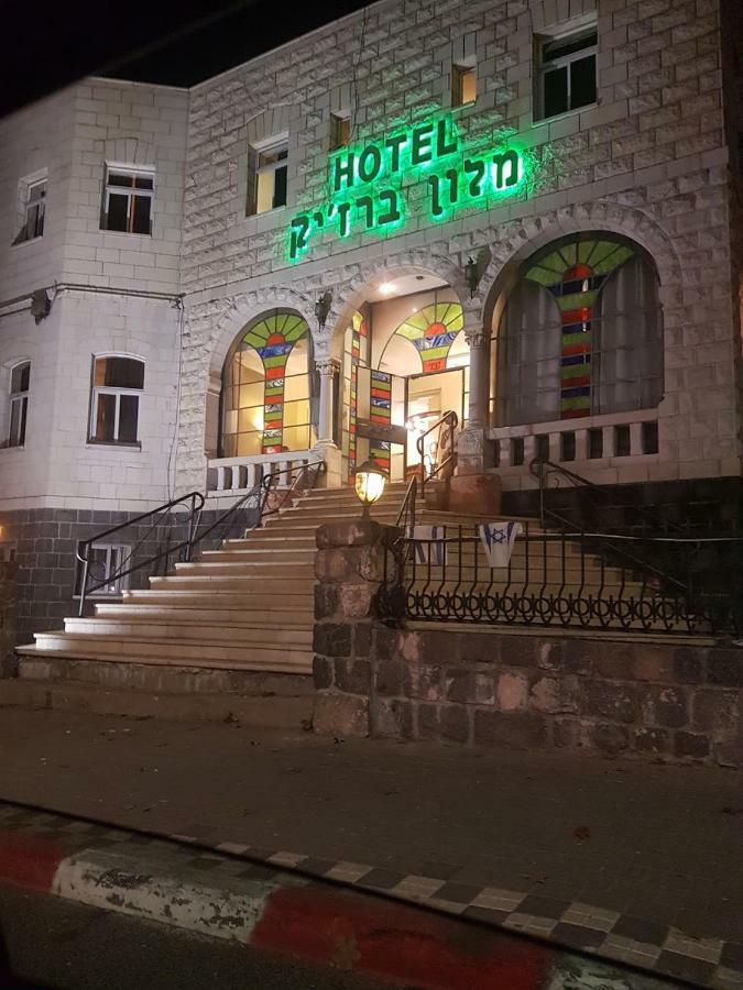 Bergik Hotel Tiberias Exterior photo